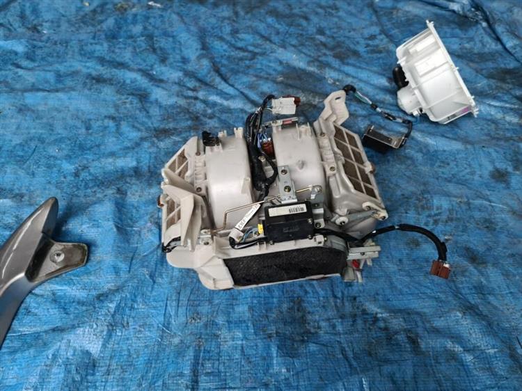 Мотор печки Хонда Легенд в Петрозаводске 206136