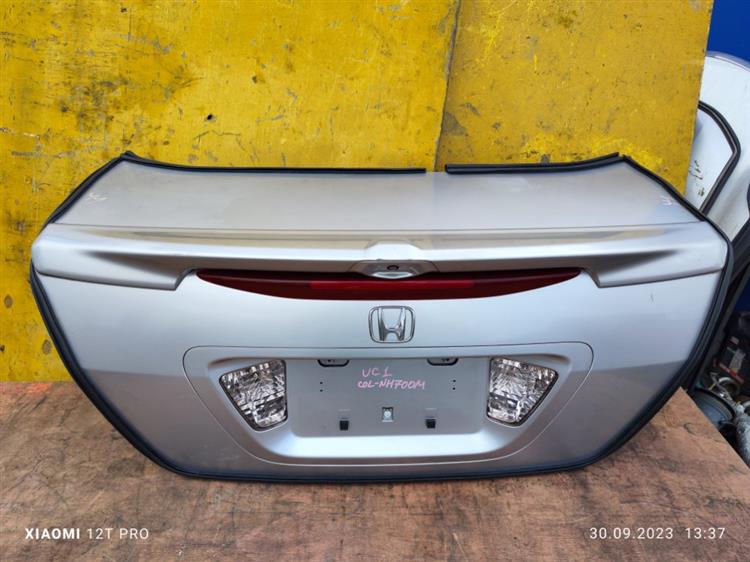 Крышка багажника Хонда Инспаер в Петрозаводске 652201